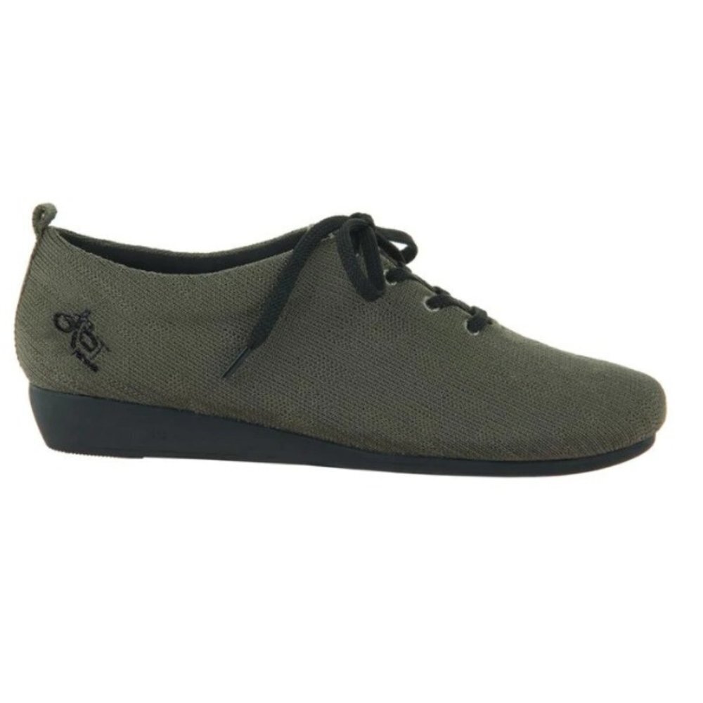 OTBT Women's Wilna Green Sneaker - 9.5M